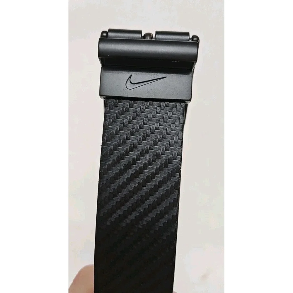 NIKE Men's 36 Carbon Fiber Texture Reversible Belt Black White Golf 20529‎